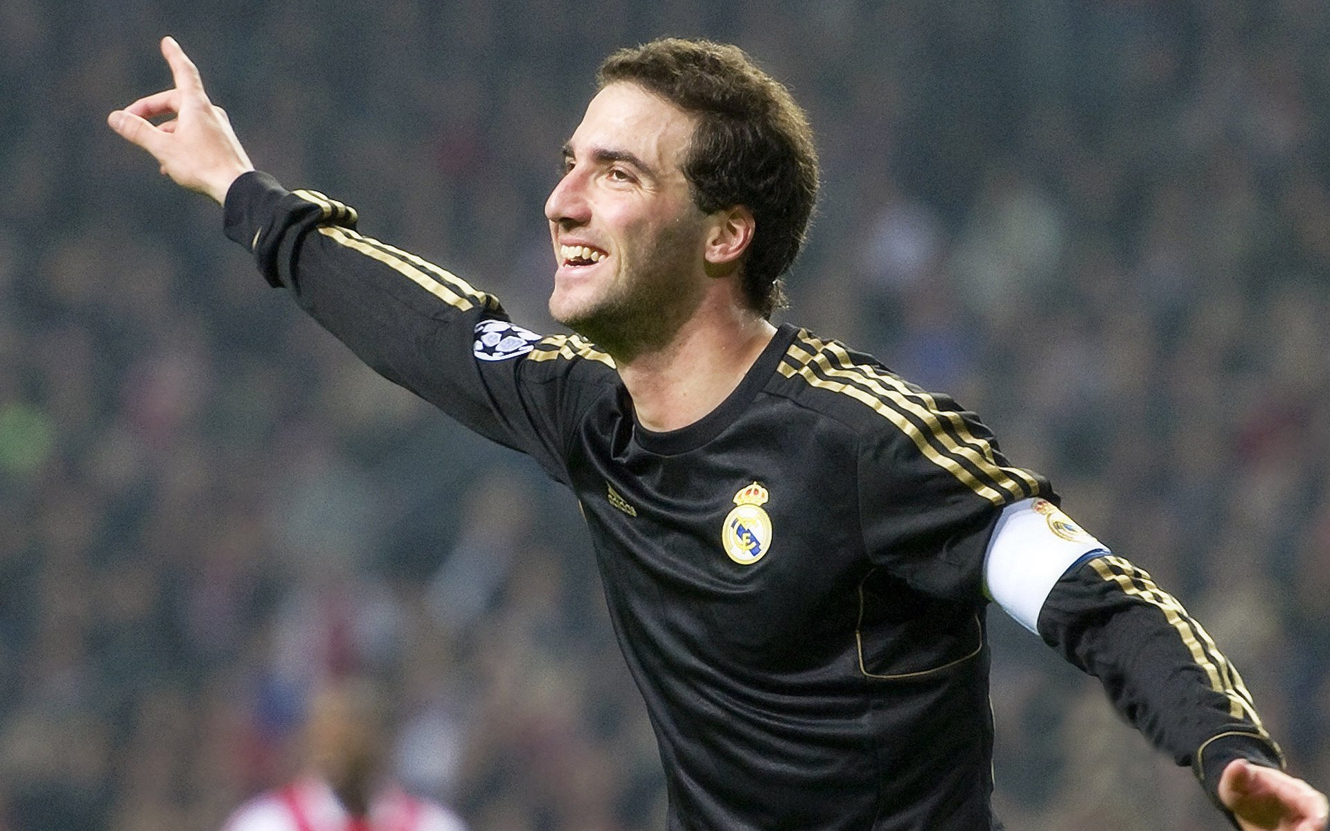 世界跆拳道大奖赛男子决赛 最后一秒高难动作反超