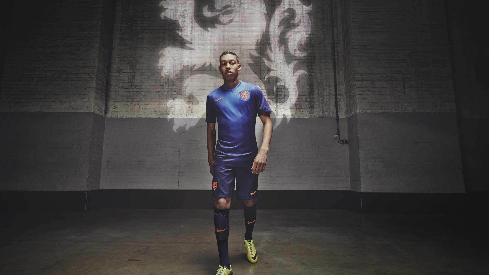 最新足球转会消息全解析